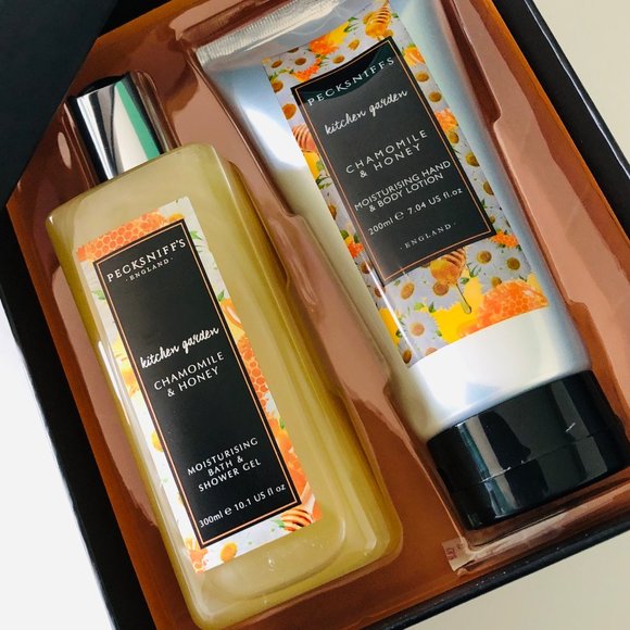PECKSNIFFS Gift Box Set Shower & Bath, Hand & Body NIB - Picture 1 of 7